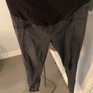 Black (faded) maternity skinny jeans